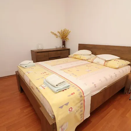 Karbuni By The Sea - Two Bedroom With Terrace And Sea View - A1 Lägenhet *