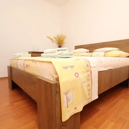 Lägenhet Karbuni By The Sea - Two Bedroom With Terrace And Sea View - A1